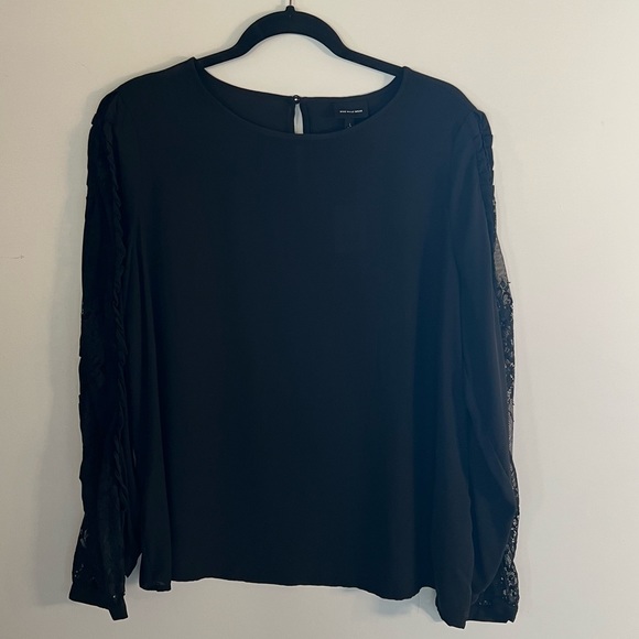 NWT Who what wear sizeL made in China 
Black long sleeve w/ lace sleeve detail - Picture 3 of 16